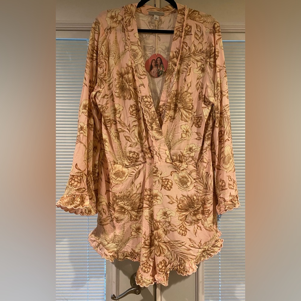 NWT aguabendita floral sleep romper. SZ XL